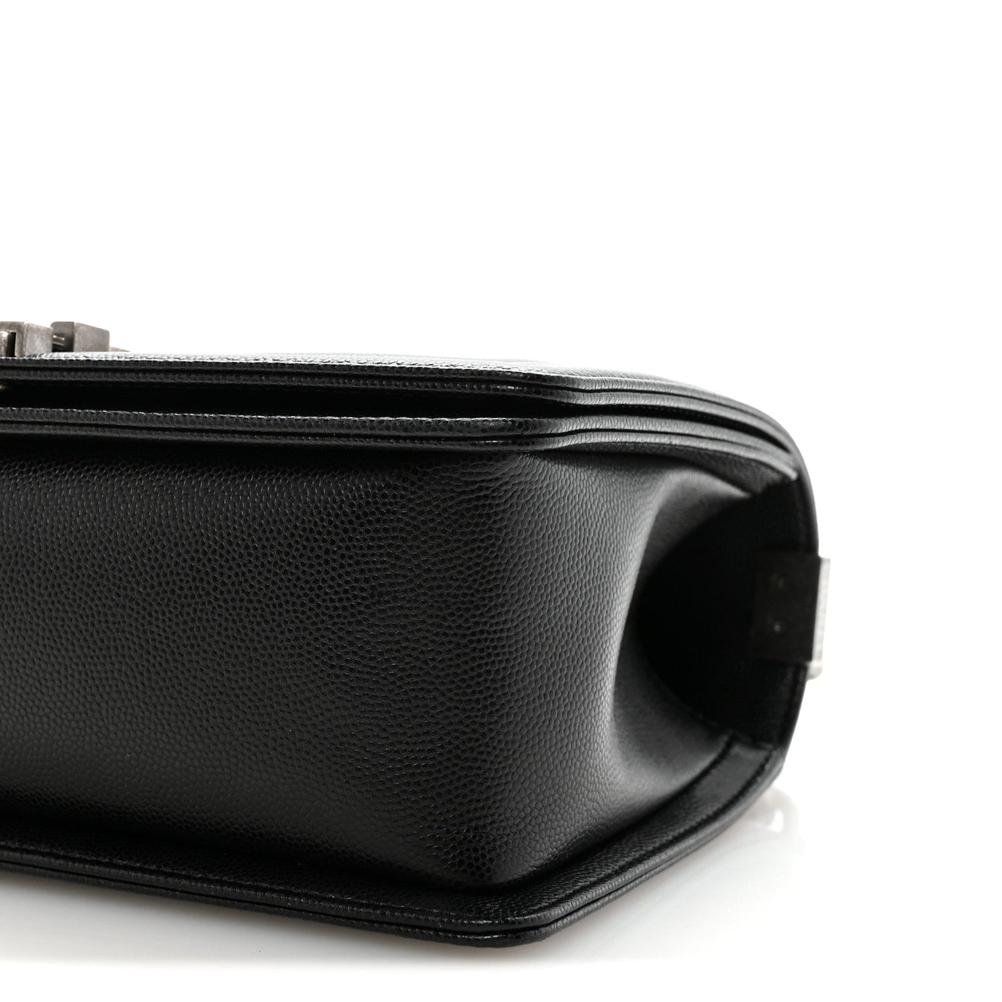 Caviar Quilted Medium Boy Flap Black