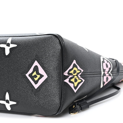 Monogram Giant Wild at Heart Neverfull MM Black