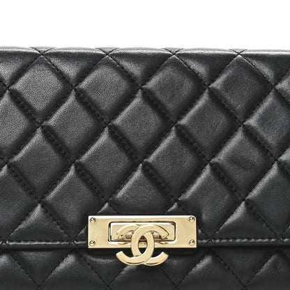 Lambskin Quilted Golden Class Wallet on Chain WOC Black