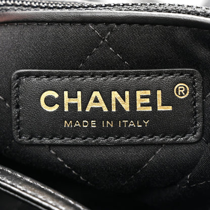 Shiny Calfskin Quilted Chanel 22 Black