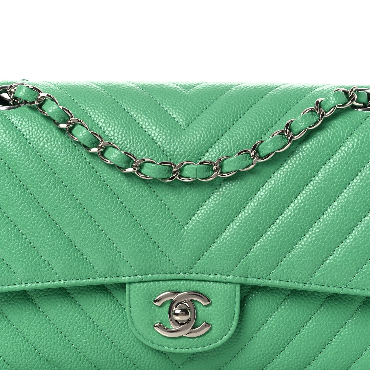 Caviar Chevron Quilted Medium Double Flap Green