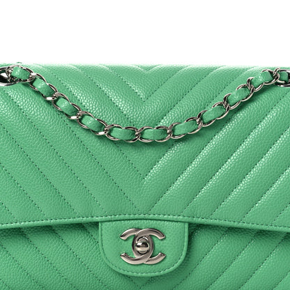 Caviar Chevron Quilted Medium Double Flap Green