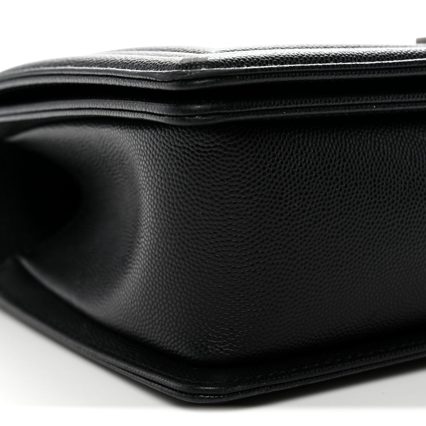 Caviar Quilted Medium Boy Flap Black