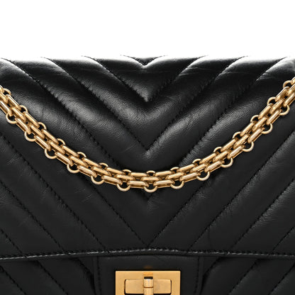 Aged Calfskin Chevron Quilted 2.55 Reissue 225 Flap Black