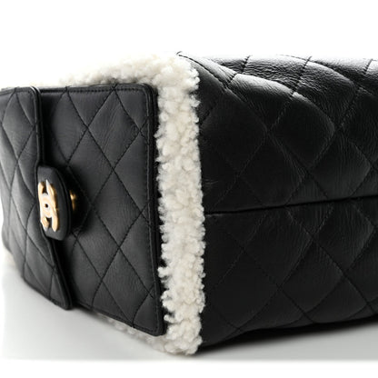 Crumpled Sheepskin Shearling Quilted Small Chanel 25 Handbag Black White