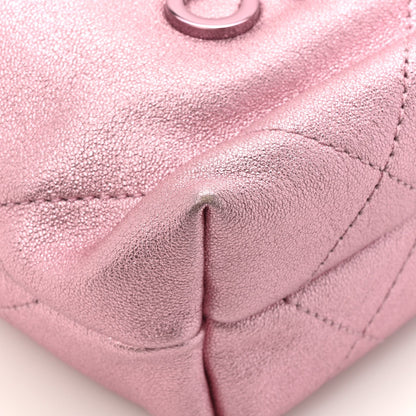 Metallic Lambskin Lacquered Monochrome Quilted Mini Chanel 22 Pink