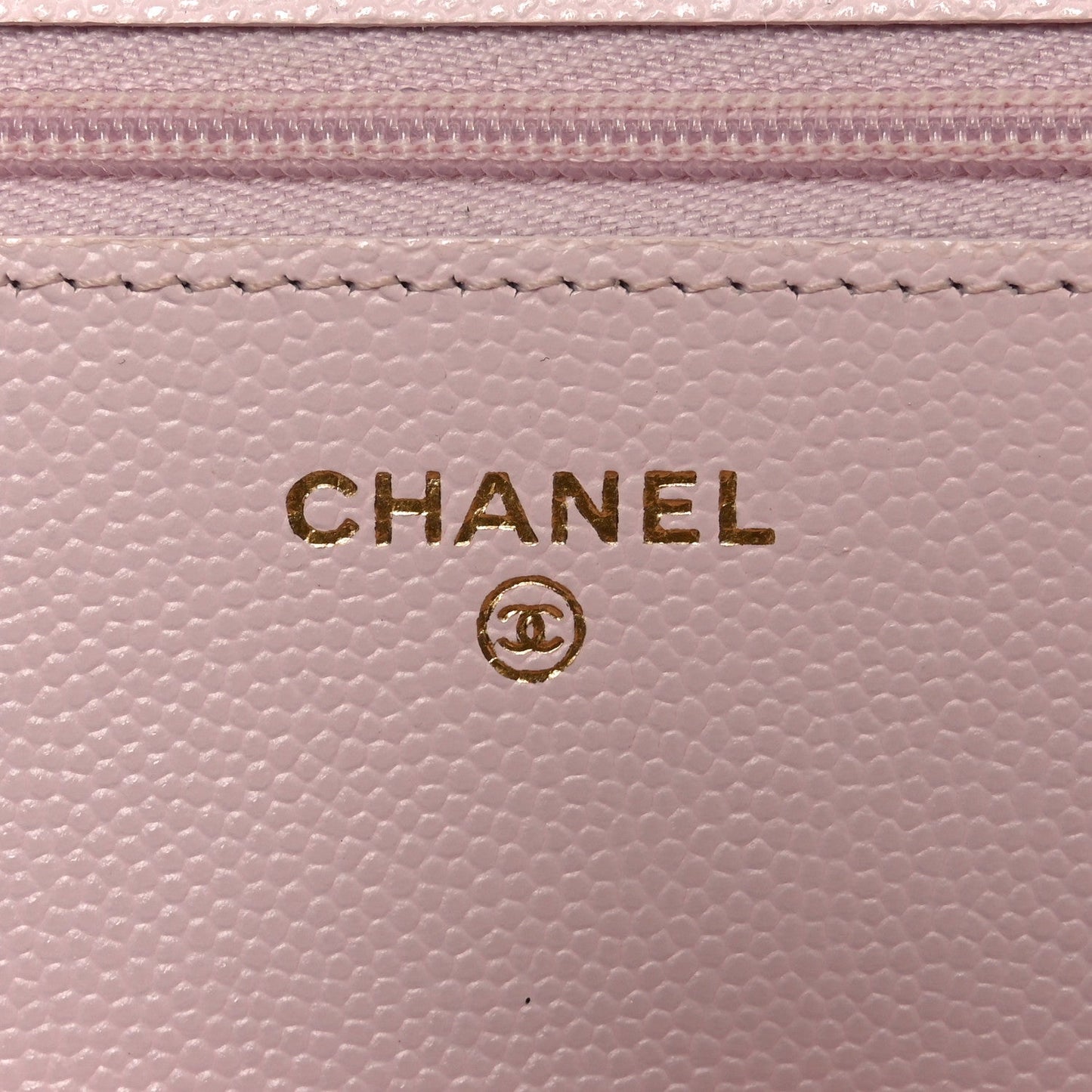 Caviar Quilted Wallet on Chain WOC Light Pink