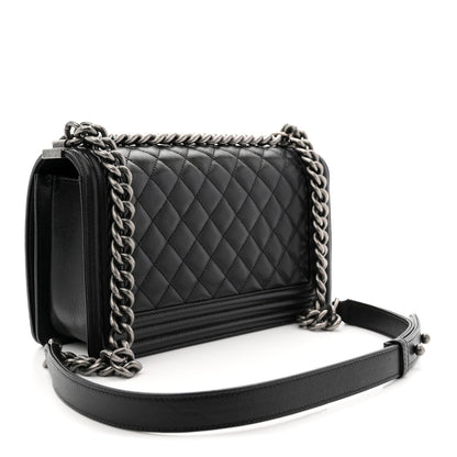 Caviar Quilted Medium Boy Flap Black