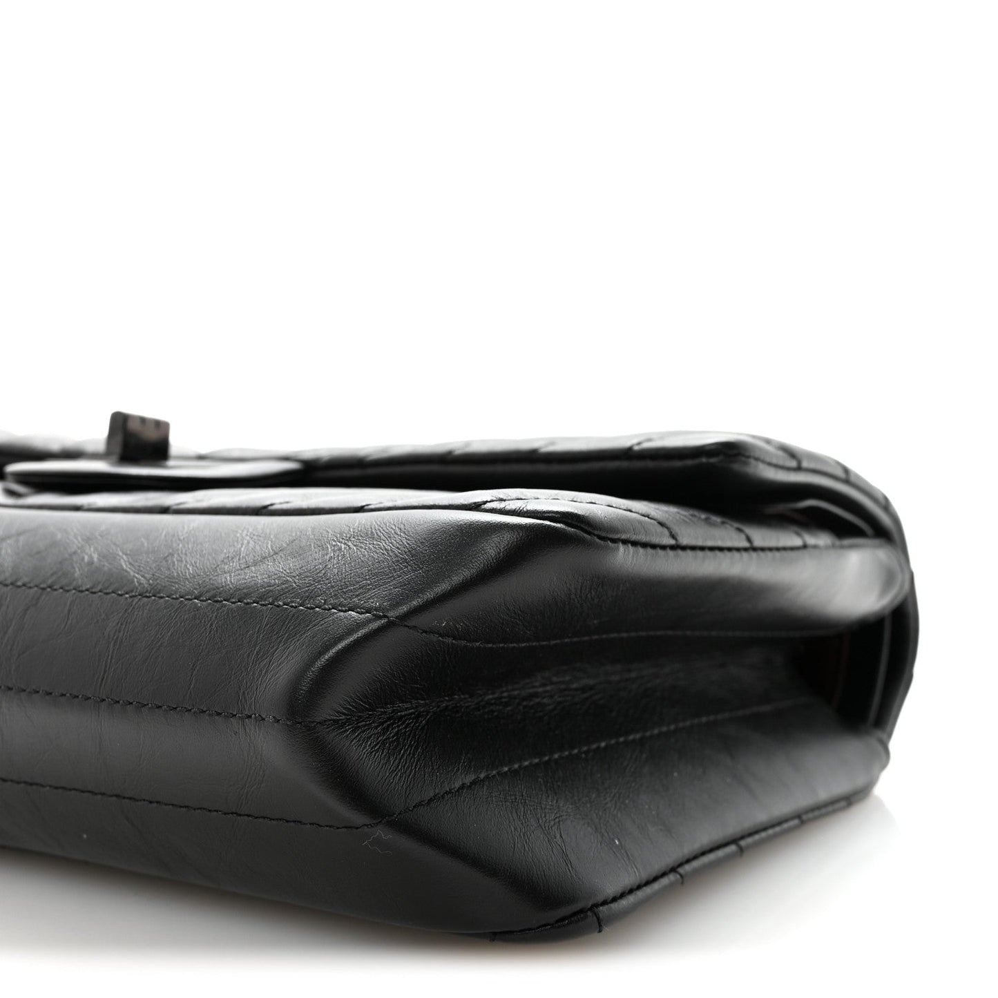 Aged Calfskin Chevron Quilted 2.55 Reissue 225 Flap So Black