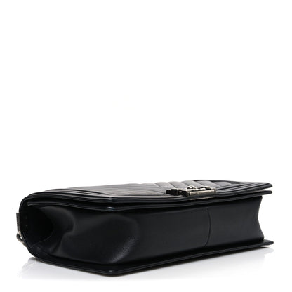 Lambskin Chevron Quilted New Medium Boy Flap Black