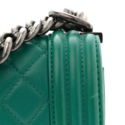 Lambskin Quilted Medium Boy Flap Green