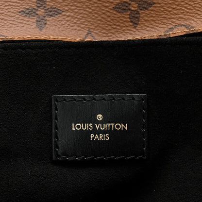Reverse Monogram Pochette Metis