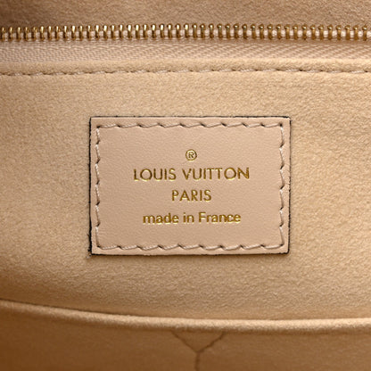 Empreinte Monogram Giant Onthego MM Creme